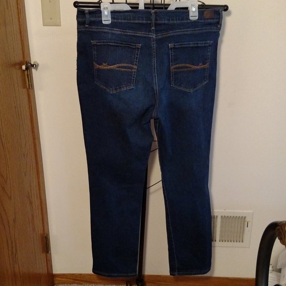 Lees Slimming Fit, slim straight blue jeans, excellent condition, size 18 petite - Picture 2 of 4